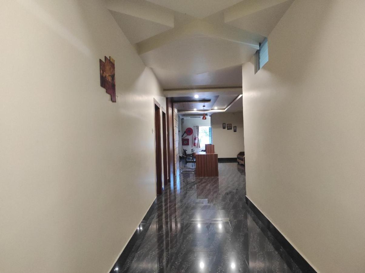 Hotel Paradise - Biswanath Chariali Bishnath Bagian luar foto
