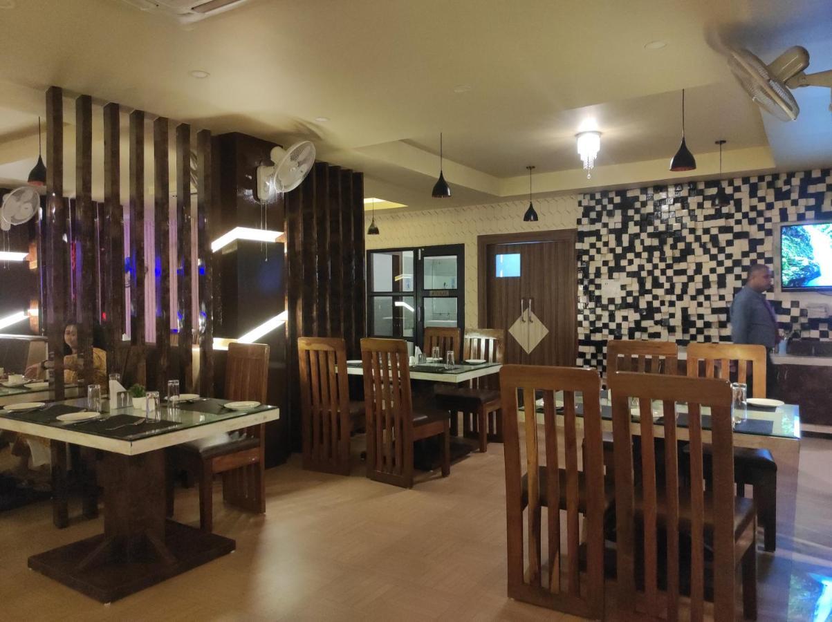 Hotel Paradise - Biswanath Chariali Bishnath Bagian luar foto