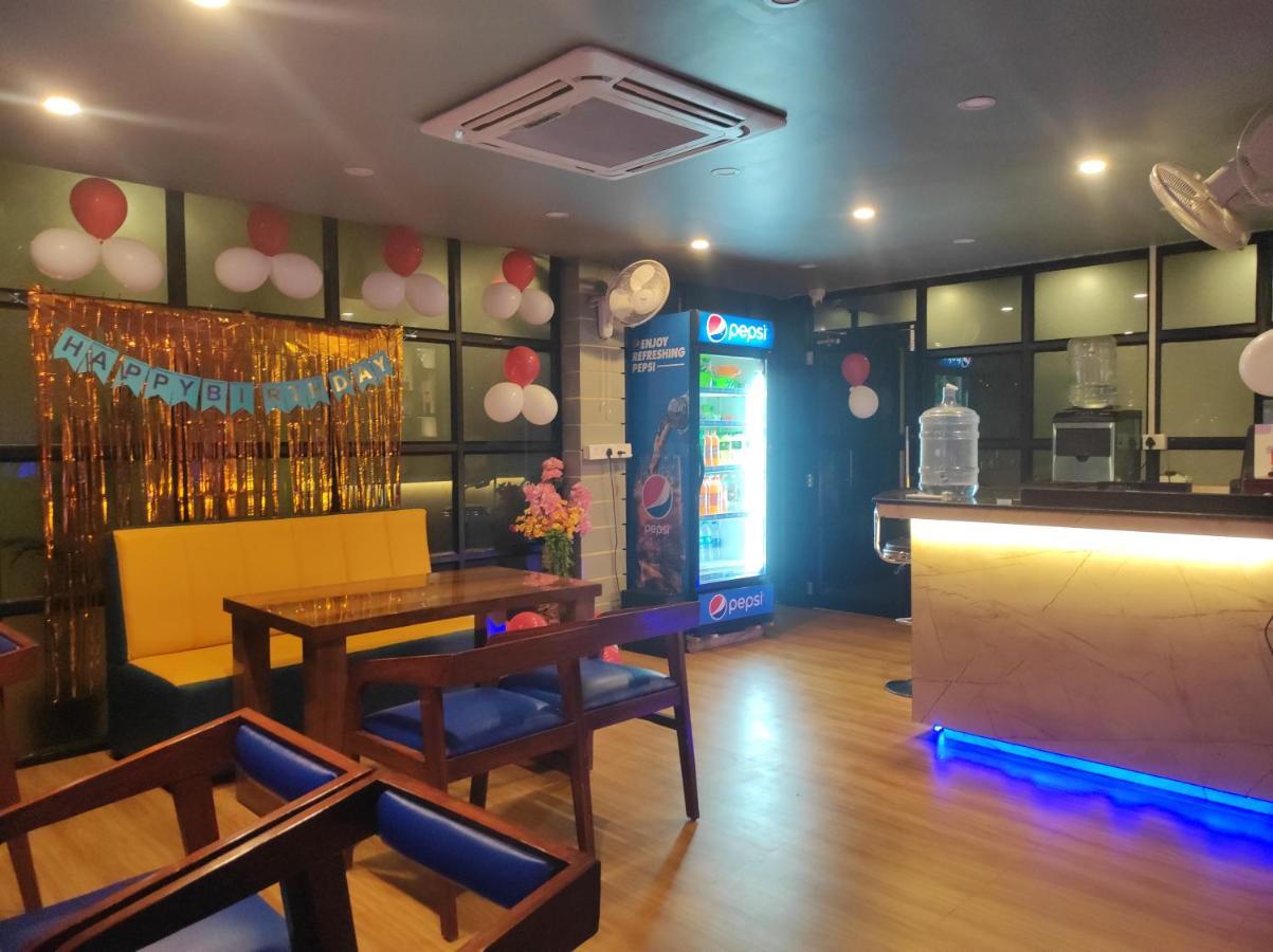 Hotel Paradise - Biswanath Chariali Bishnath Bagian luar foto